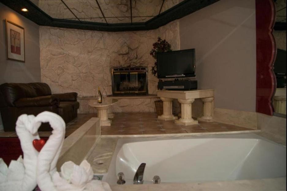 Loop Inn Motel Avenel Dış mekan fotoğraf